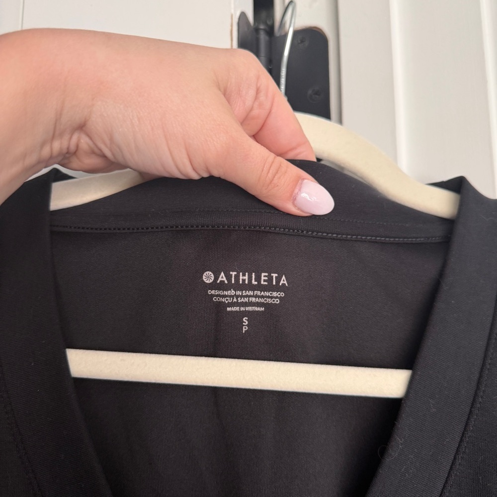 Athleta Willow V Neck Sweatshirt Black Long Sleeve - Picture 3 of 5